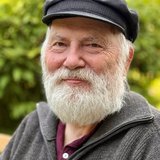 Kunde Herr Erlenkötter schätzt häusliche Pflege und zuverlässige Betreuung durch Teheïm Solingen