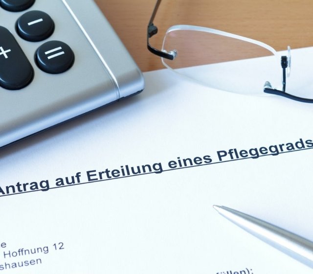 Antrag auf Pflegeleistungen ausfüllen