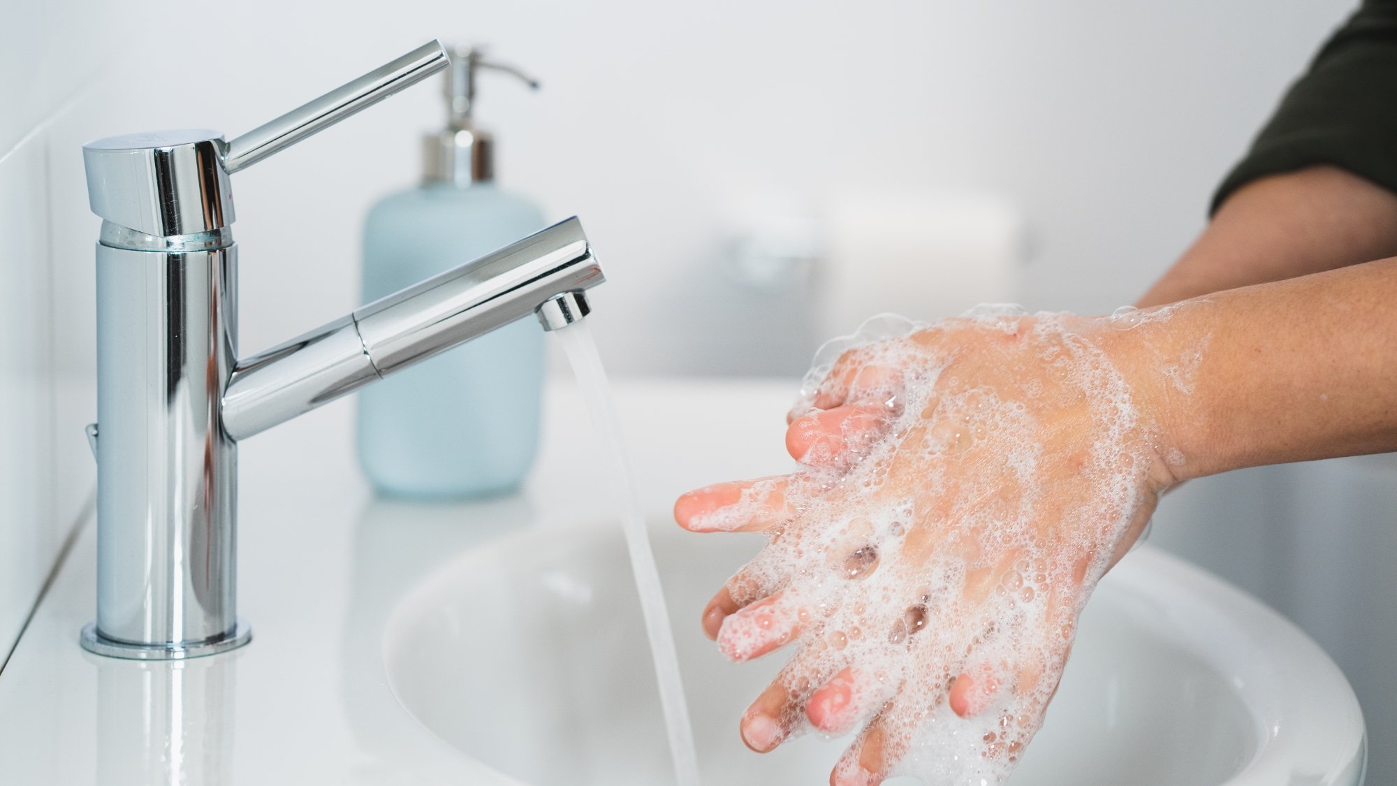 Hände waschen schützt vor Corona